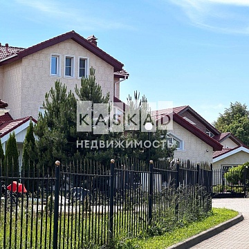 Объявление Дом, 350м2, 3 эт, 15 сот.