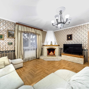 Объявление Дом, 300м2, 3 эт, 14 сот.