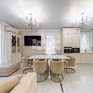 Объявление Дом, 140м2, 3 эт, 1 сот.