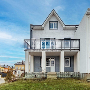 Объявление Дом, 220м2, 3 эт, 3 сот.