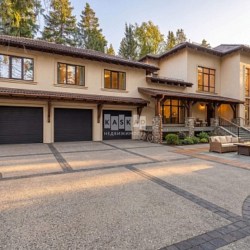 Объявление Дом, 1000м2, 3 эт, 33 сот.