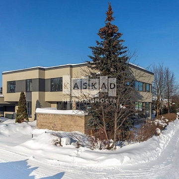 Объявление Дом, 363м2, 3 эт, 16 сот.