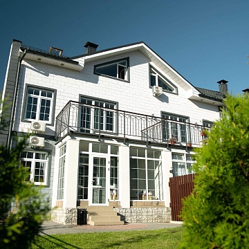 Объявление Дом, 224.2м2, 3 эт, 1.72 сот.