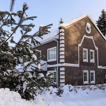 Объявление Дом, 180м2, 3 эт, 3 сот.