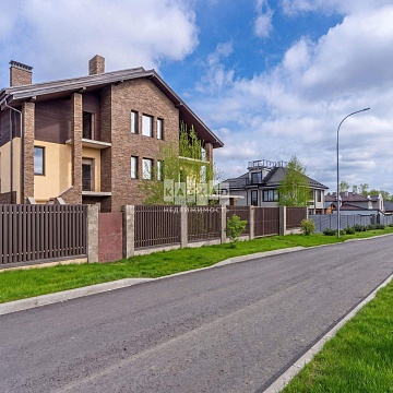 Объявление Дом, 500м2, 3 эт, 10 сот.