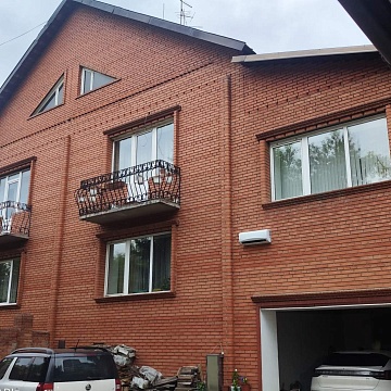 Объявление Дом, 600м2, 3 эт, 9 сот.