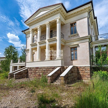 Объявление Дом, 680м2, 2 эт, 35 сот.