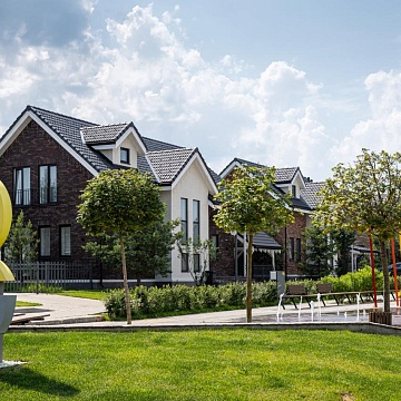 Объявление Дом, 230м2, 2 эт, 6 сот.