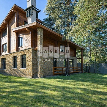 Объявление Дом, 280м2, 3 эт, 14 сот.