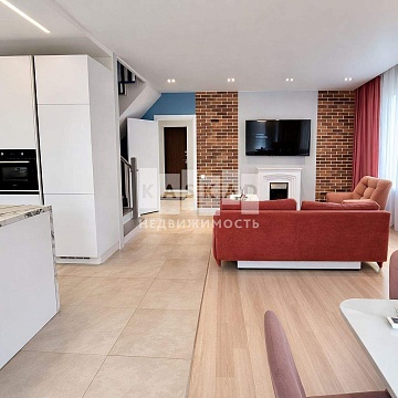 Объявление Дом, 182м2, 3 эт, 3 сот.