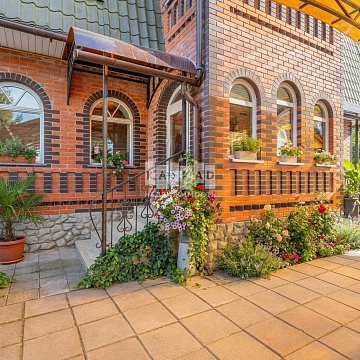 Объявление Дом, 400м2, 2 эт, 7 сот.