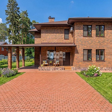 Объявление Дом, 300м2, 2 эт, 20 сот.