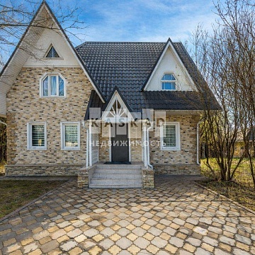 Объявление Дом, 200м2, 3 эт, 10 сот.