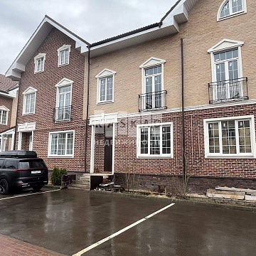 Объявление Дом, 115м2, 3 эт, 1 сот.