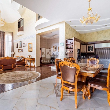 Объявление Дом, 500м2, 3 эт, 20 сот.